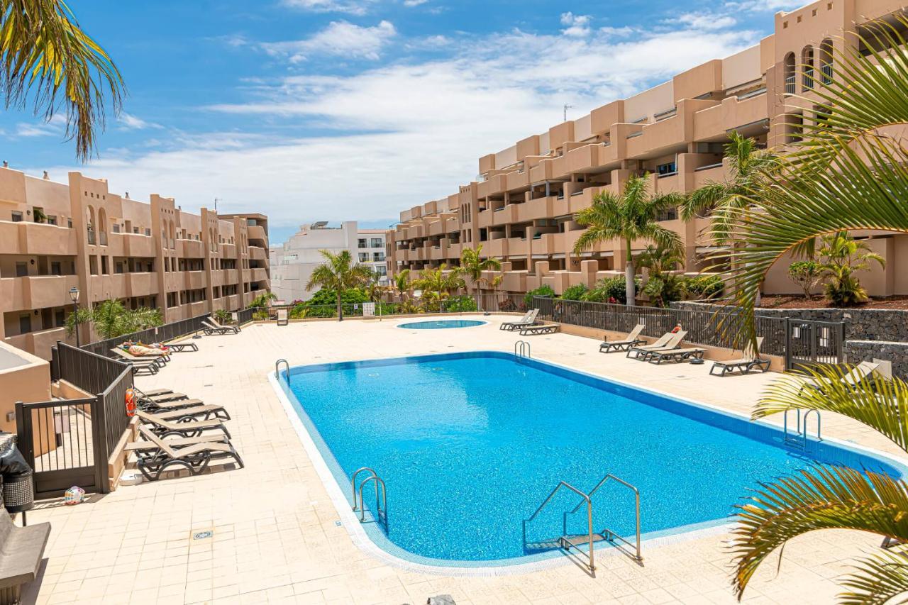 Go2Tenerife Apart'Madera Terrace, Swimming Pool & Parking Costa Adeje  Εξωτερικό φωτογραφία